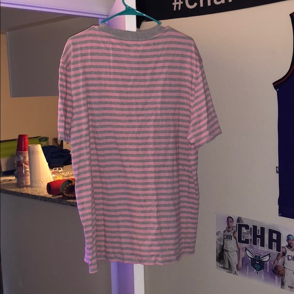 GUESS T-shirt: Pink/gray - Picture 2 of 2